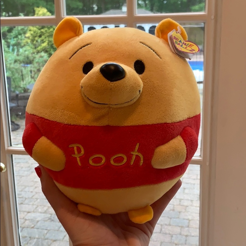 Winnie the Pooh Beanie Ball - Picture 1 of 1
